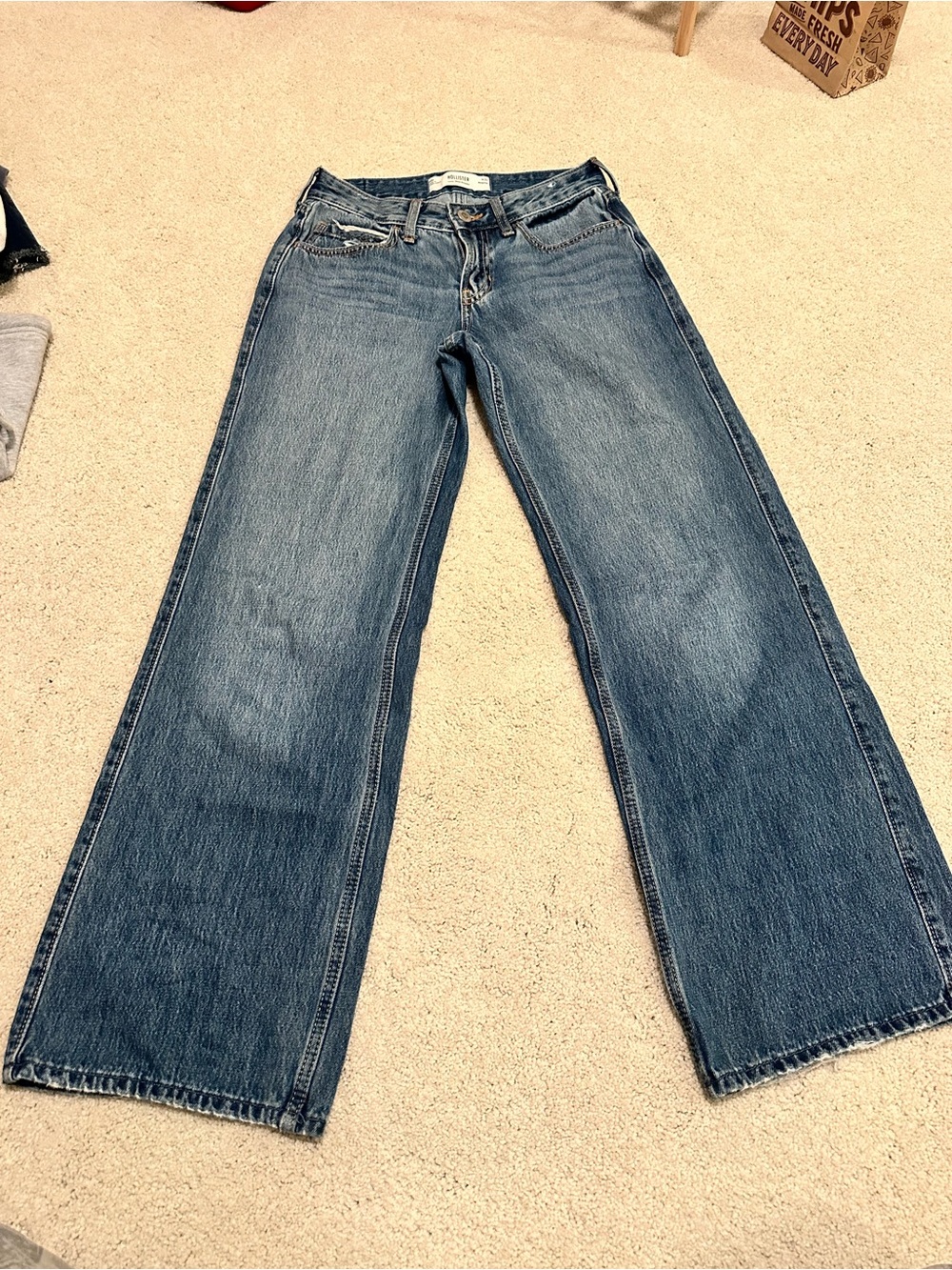 Low rise baggy Hollister jeans